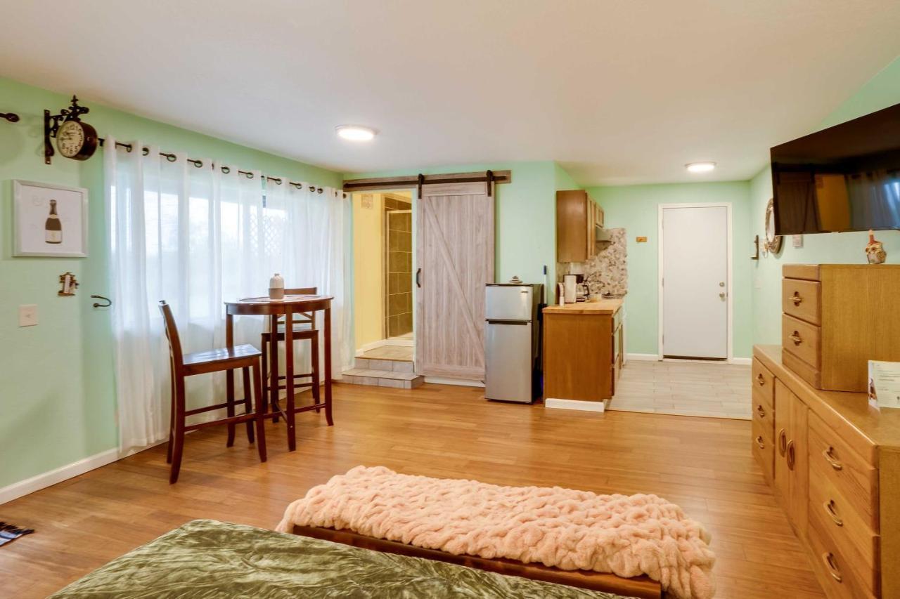 Soothing Studio With Lush Views 2 Mi To Beach! Smith River Bagian luar foto