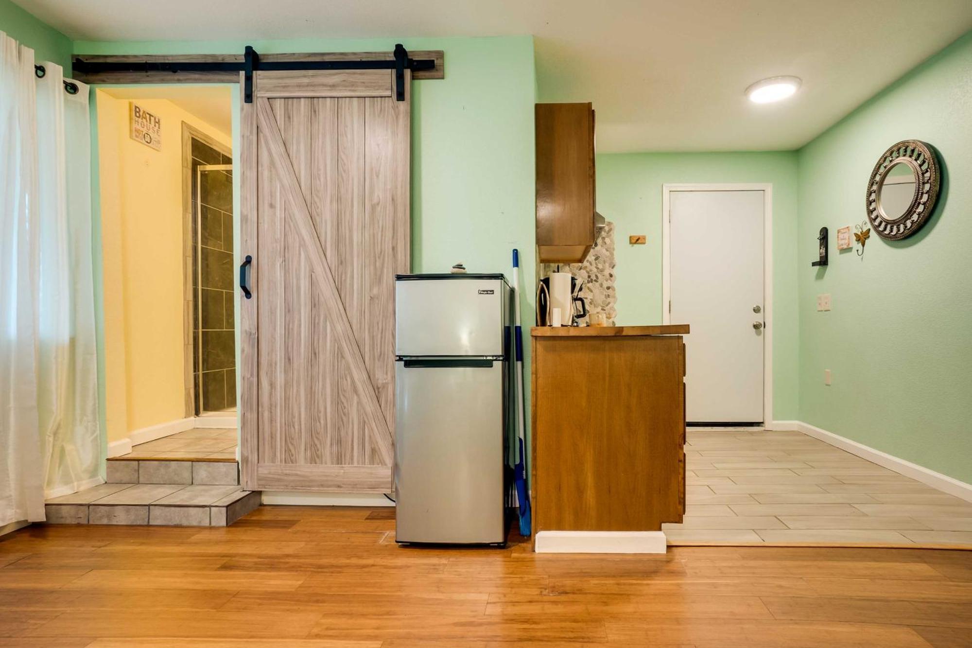 Soothing Studio With Lush Views 2 Mi To Beach! Smith River Bagian luar foto